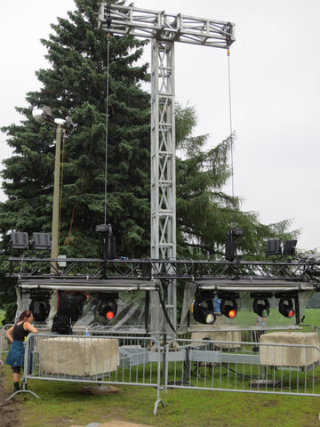 30' SMALL LIGHT TOWER - Mega Stage